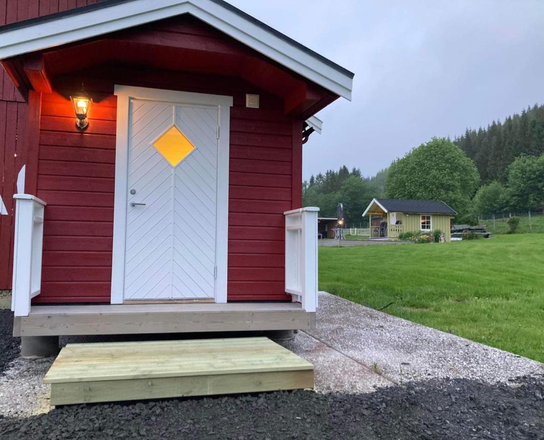 Rodseth Gardsovernatting Hytter Molde Exterior photo