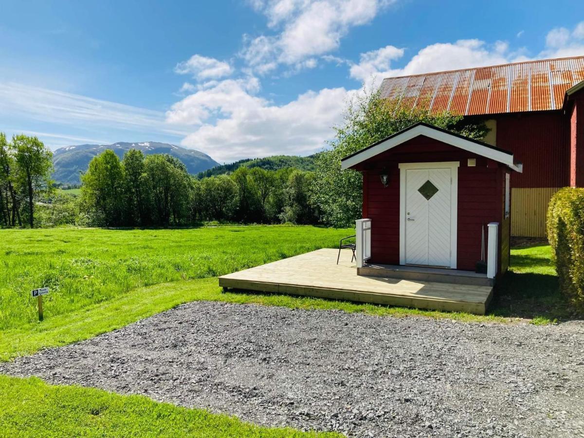 Rodseth Gardsovernatting Hytter Molde Exterior photo