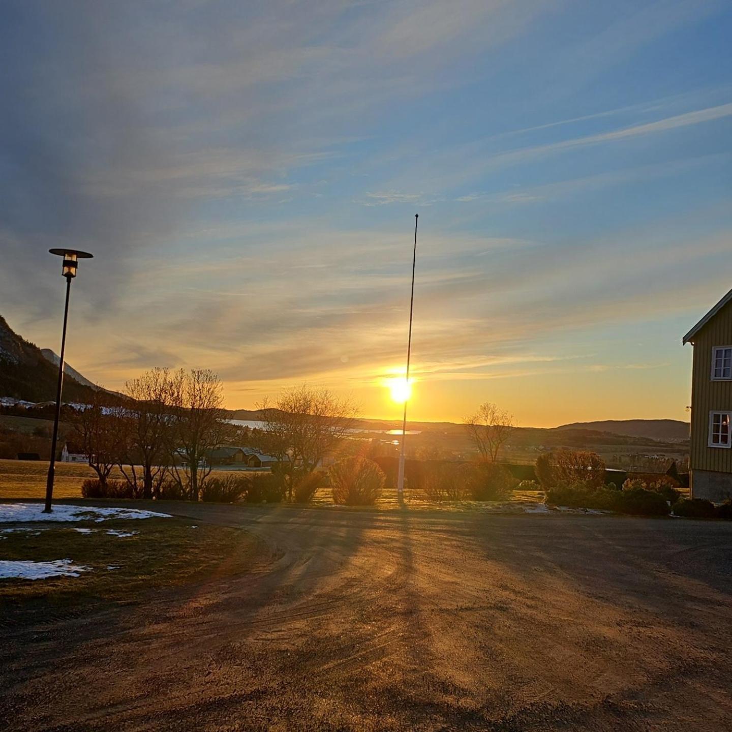 Rodseth Gardsovernatting Hytter Molde Exterior photo