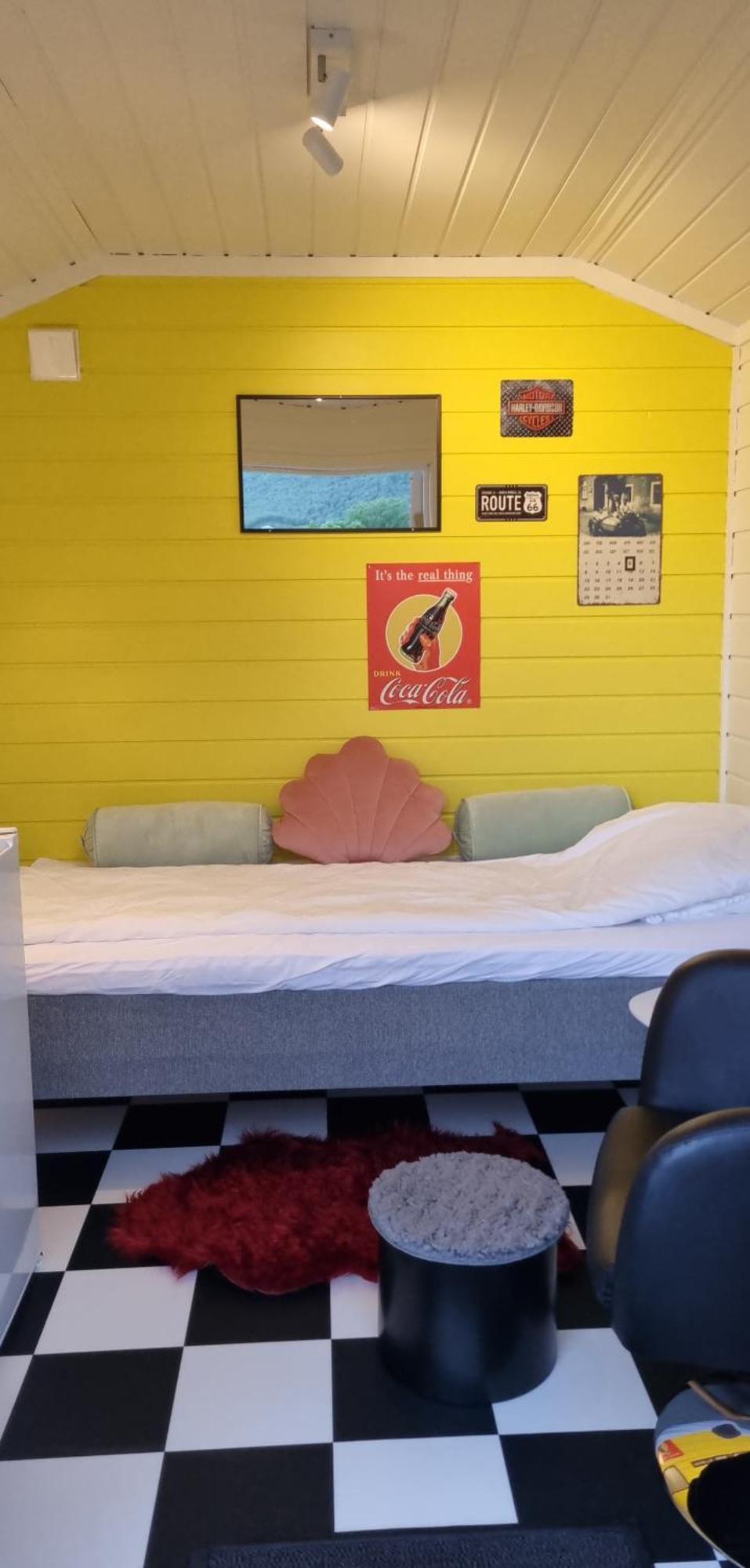 Rodseth Gardsovernatting Hytter Molde Room photo
